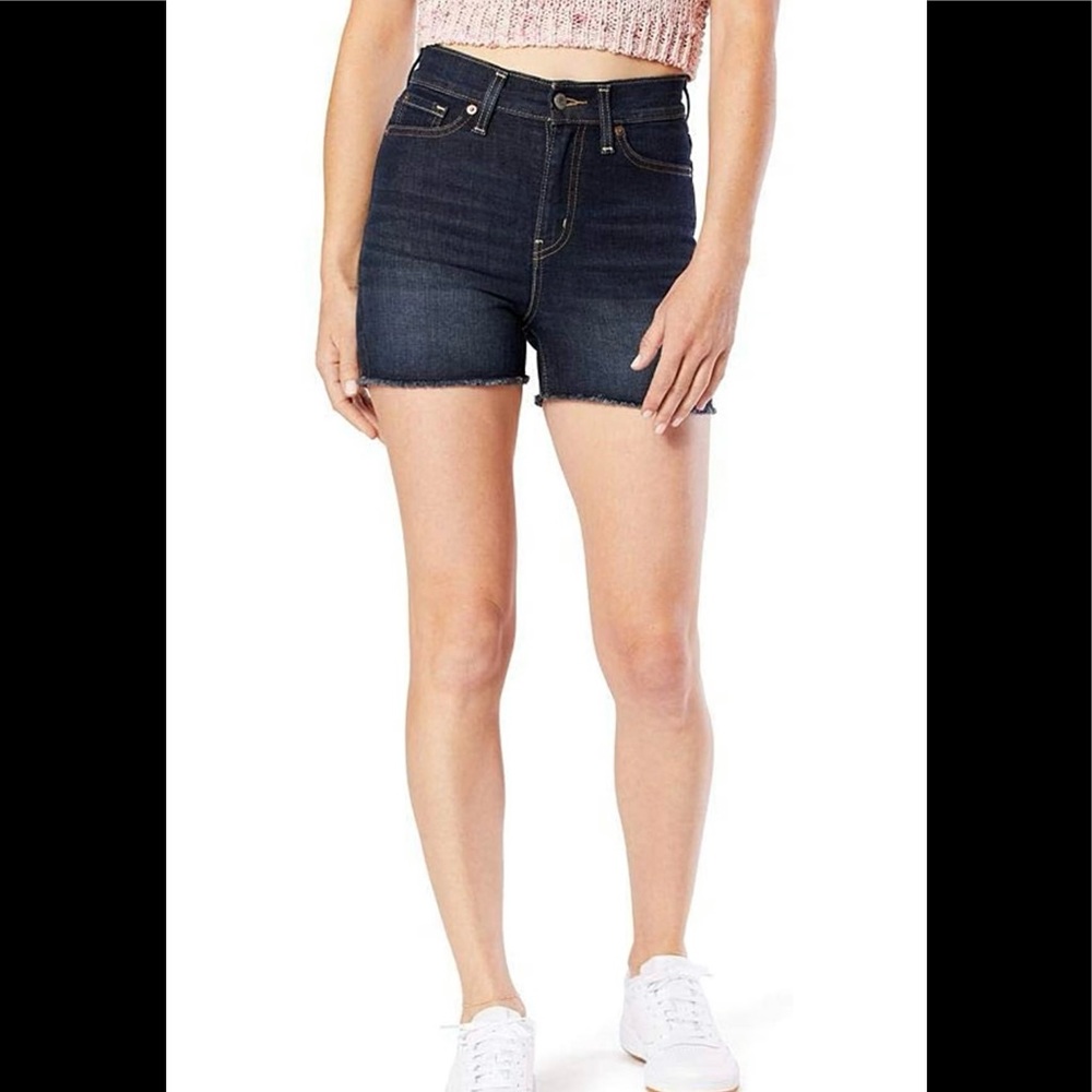 Signature Levi Strauss High Rise Shortie Gold